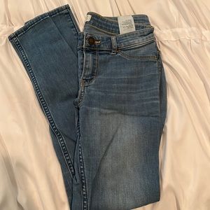 Hollister Skinny Blue Jeans , Size 0 Short. Barely Worn
